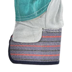 Work gloves with grip dots